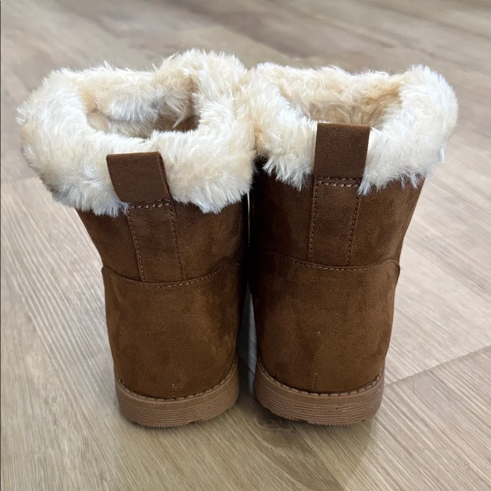 NEW Big Girls Lined Winter Ankle Boots